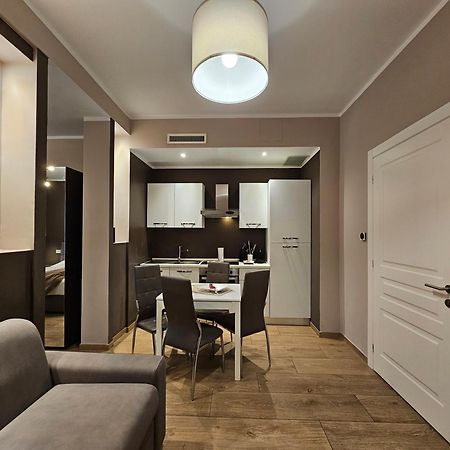 Teseo Apartments & Relax Genoa Bagian luar foto