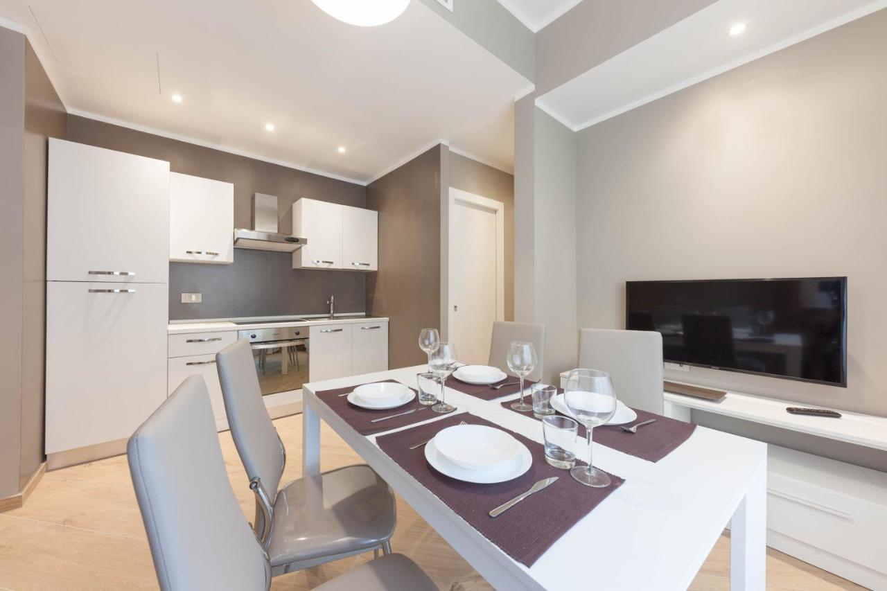 Teseo Apartments & Relax Genoa Bagian luar foto