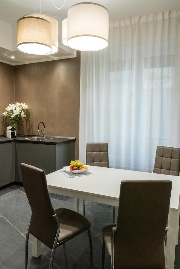Teseo Apartments & Relax Genoa Bagian luar foto