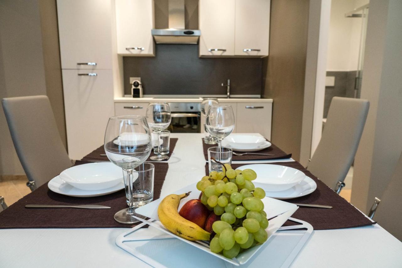 Teseo Apartments & Relax Genoa Bagian luar foto