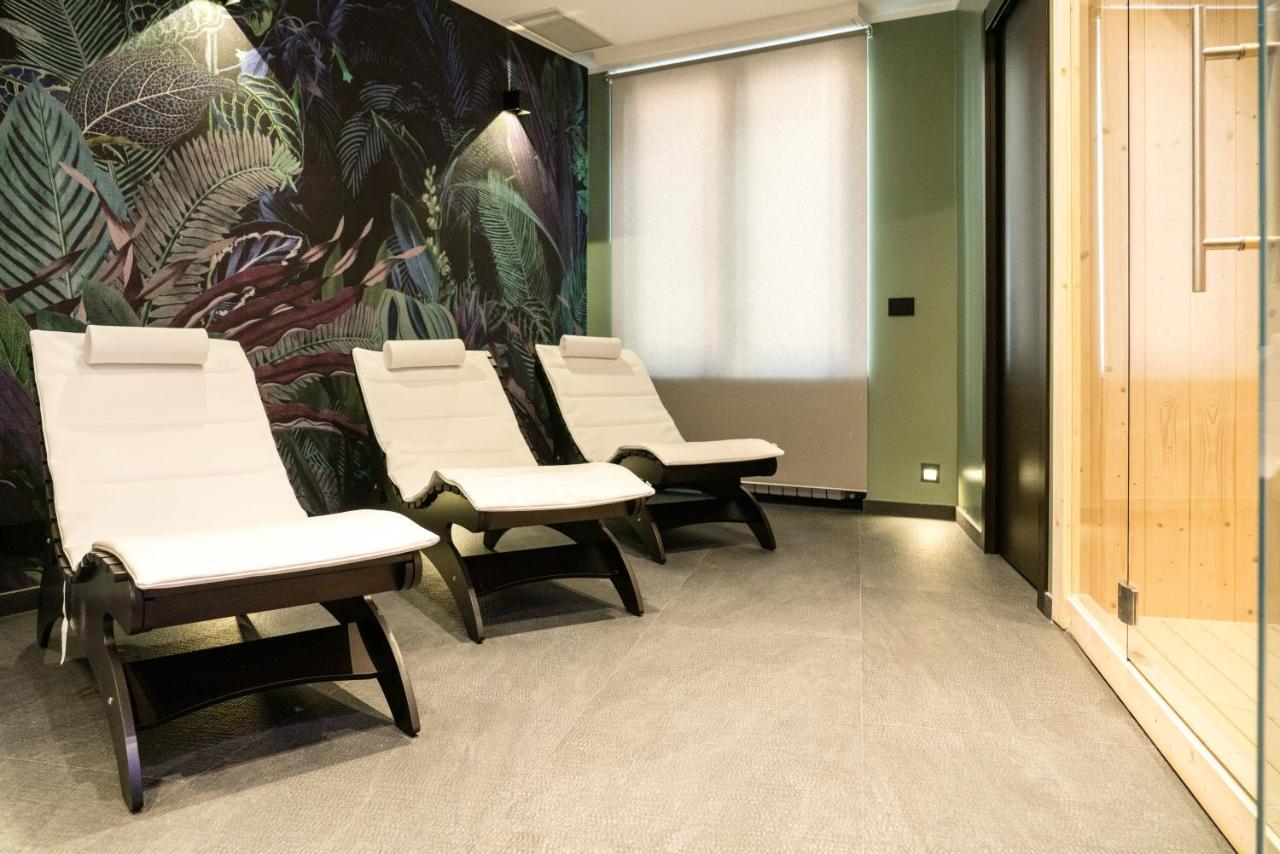 Teseo Apartments & Relax Genoa Bagian luar foto