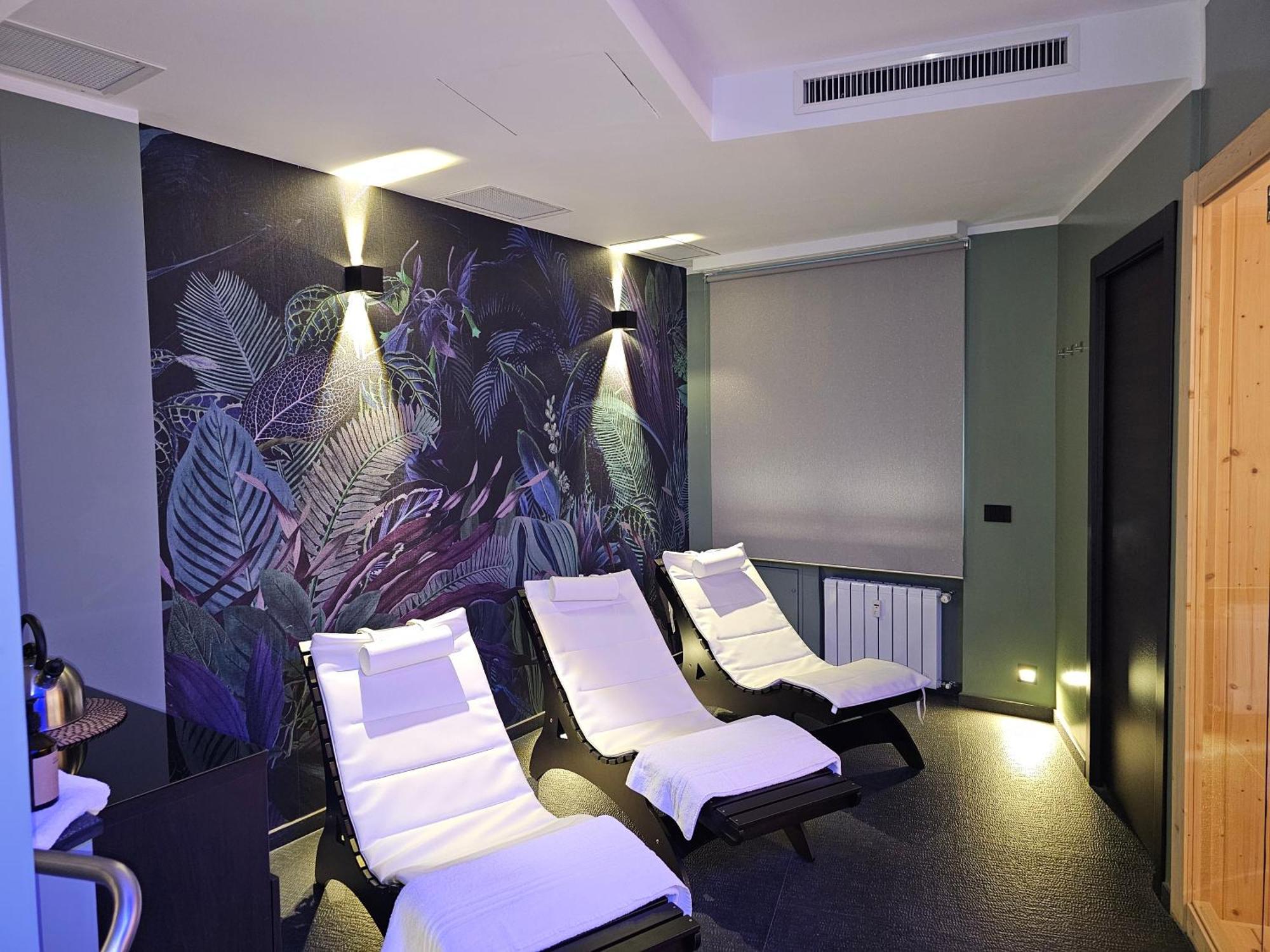 Teseo Apartments & Relax Genoa Bagian luar foto